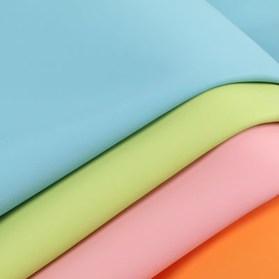 Yumuşak Silikon Deri Kumaş Solvent Serbest Çizik Dirençli Deri Özel