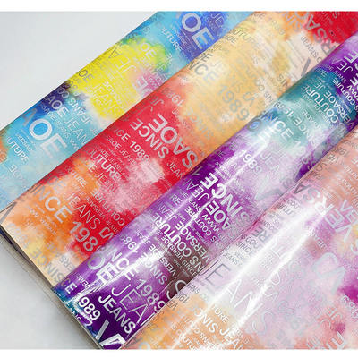 PU Gökkuşağı Mektubu Baskı Dergi Tasarımı Sentetik Deri Su geçirmez Sahte Deri Kumaş Bagaj Çantası Kozmetik Mobilya / Kanepe