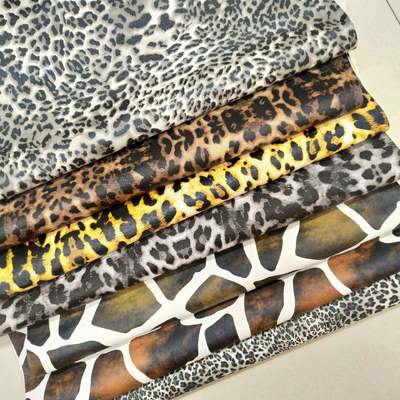 Toptan Pvc Leopard Baskılı Sentetik Yapay Deri Çanta Notebook Telefon Kabuk Masa Çatısı Sahte Deri Kumaş