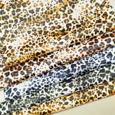 Toptan Pvc Leopard Baskılı Sentetik Yapay Deri Çanta Notebook Telefon Kabuk Masa Çatısı Sahte Deri Kumaş