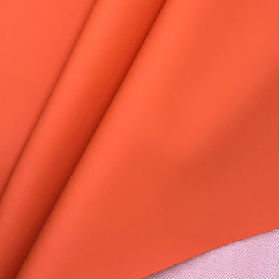 160cm PVC Sentetik Sahte Deri Malzemesi Sofa Ayakkabıları Araç Koltuğu döşeme sandalyesi için pürüzsüz mat dokulu baskılı germe