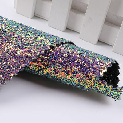 Elastik PU Parlak Parlak Kütük Altıgen Parlak Kumaş Ayakkabı Çantaları için Sentetik Deri Yay Elma Şapka Sahte Deri Kumaş