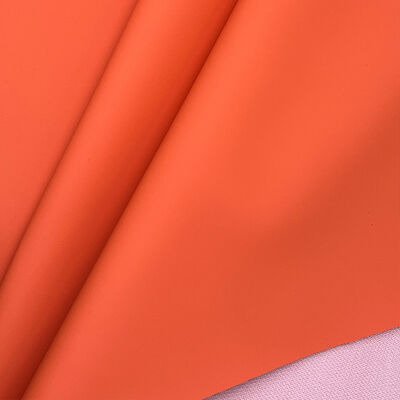 160cm PVC Sentetik Sahte Deri Malzemesi Sofa Ayakkabıları Araç Koltuğu döşeme sandalyesi için pürüzsüz mat dokulu baskılı germe