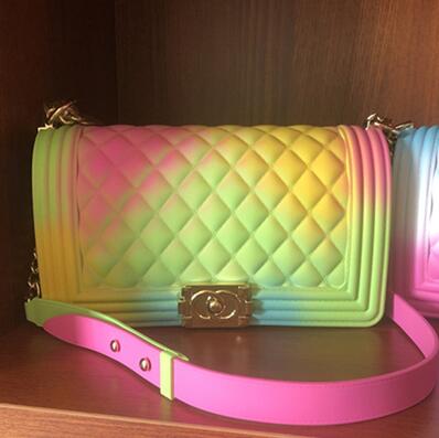 PU Gökkuşağı Mektubu Baskı Dergi Tasarımı Sentetik Deri Su geçirmez Sahte Deri Kumaş Bagaj Çantası Kozmetik Mobilya / Kanepe 13